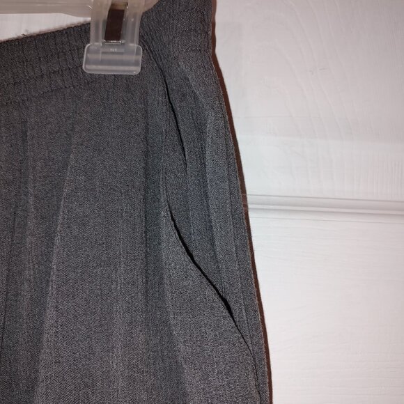 Maggie Barns Petite 22WP Grey Dress Pants-50% Rayon - Picture 3 of 6